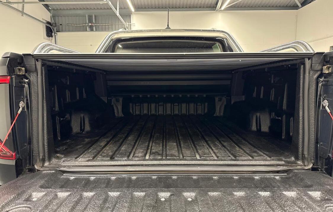 
								Volkswagen Amarok V6 4MOTION – IQ-Light full									