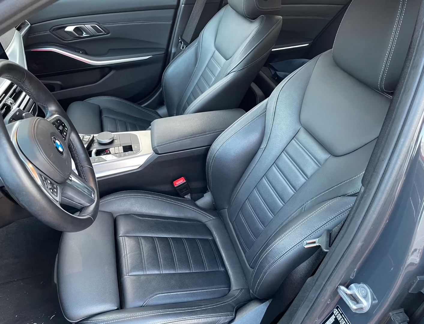 
								BMW 320d xDrive M Sport full									
