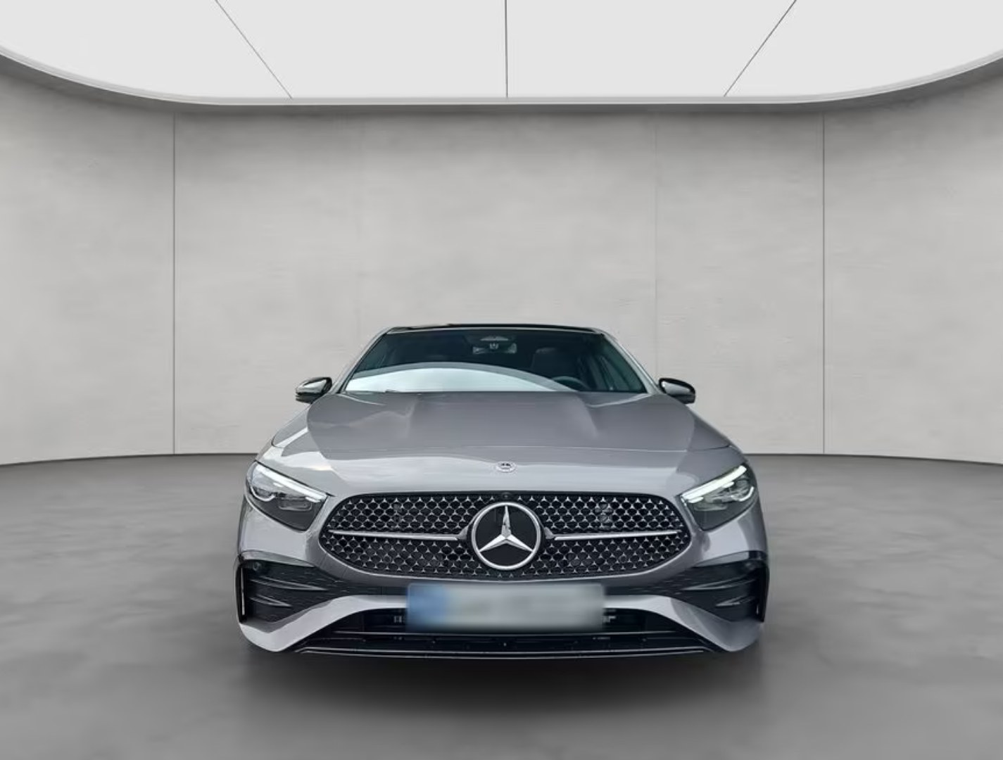
								Mercedes-Benz A 200d AMG Advanced Plus full									