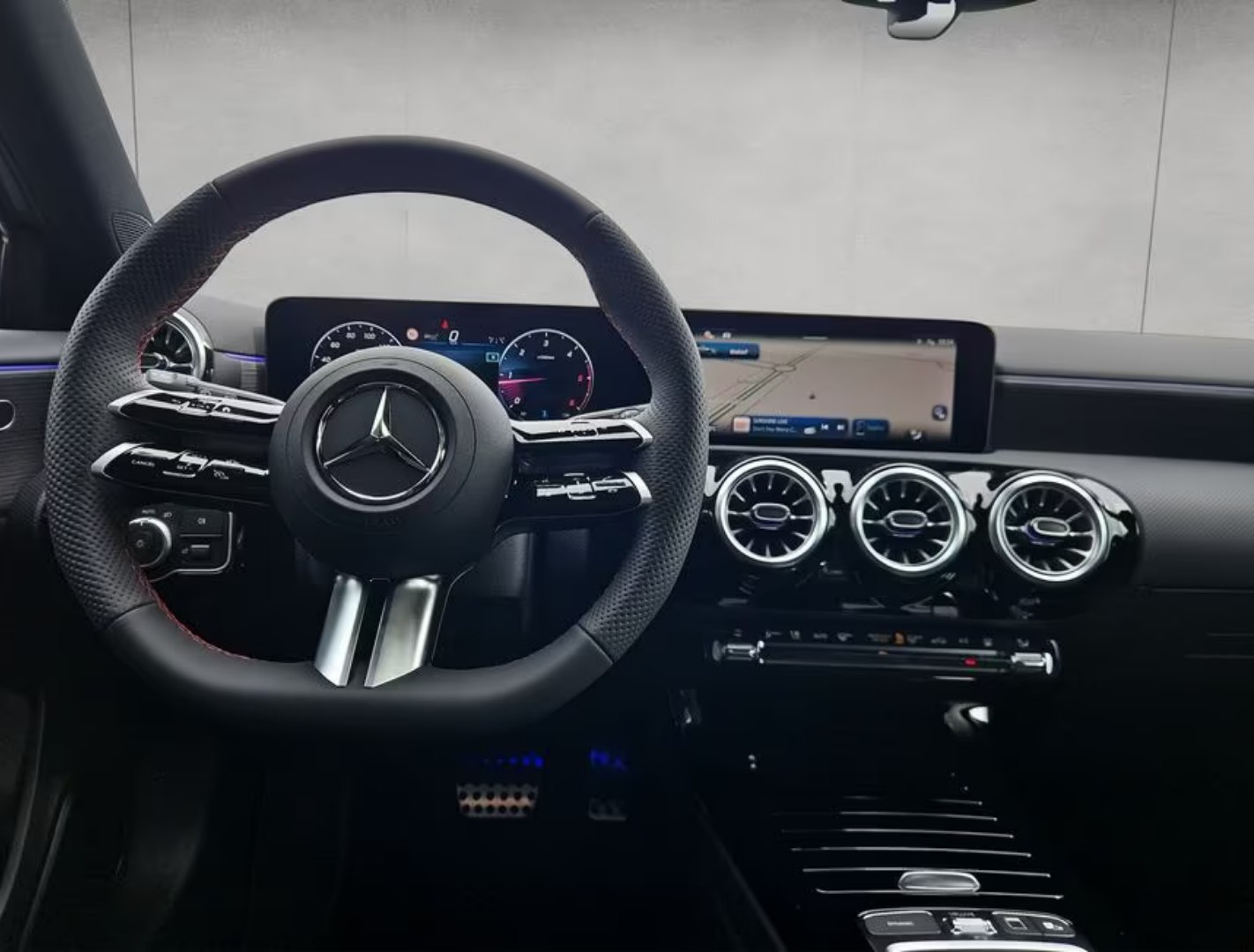 
								Mercedes-Benz A 200d AMG Advanced Plus full									