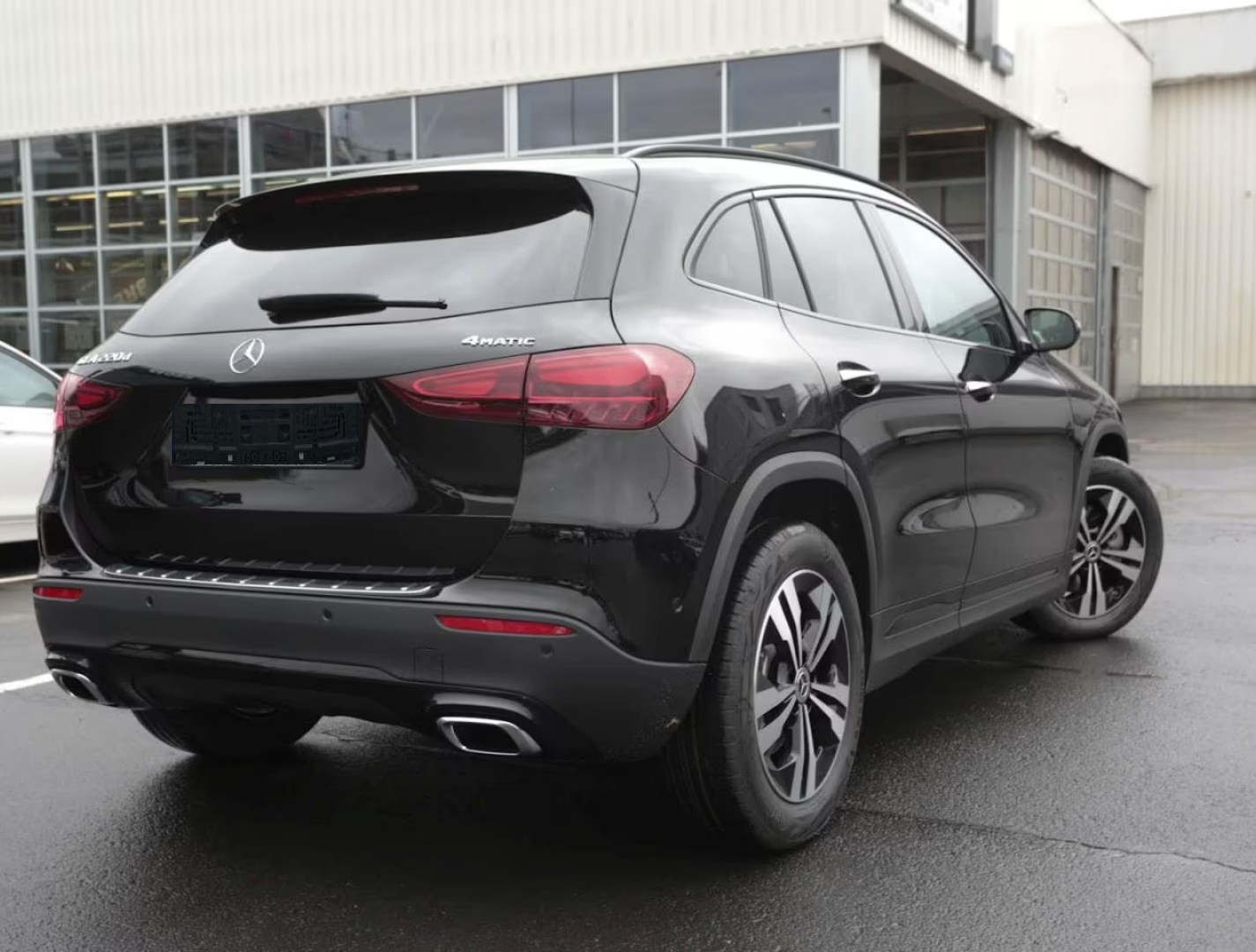 Mercedes-Benz GLA 220d 4MATIC Progressive Night