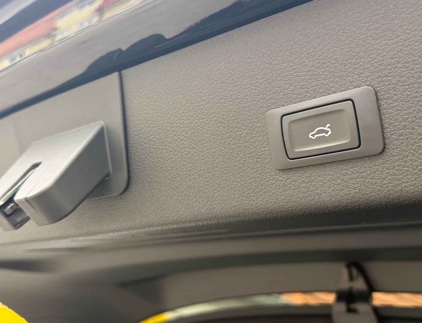 
								Audi Q8 Sportback e-tron 50 quattro Advanced – 100 % elektrisch full									