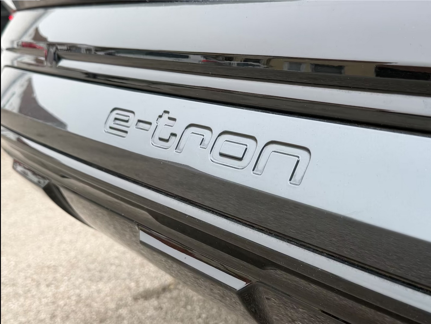 
								Audi Q8 Sportback e-tron 50 quattro Advanced – 100 % elektrisch full									