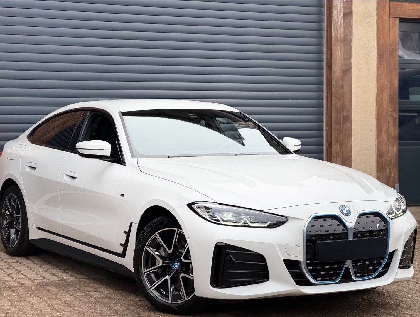 
								BMW i4 Gran Coupé 35e M Sport – Elektro full									