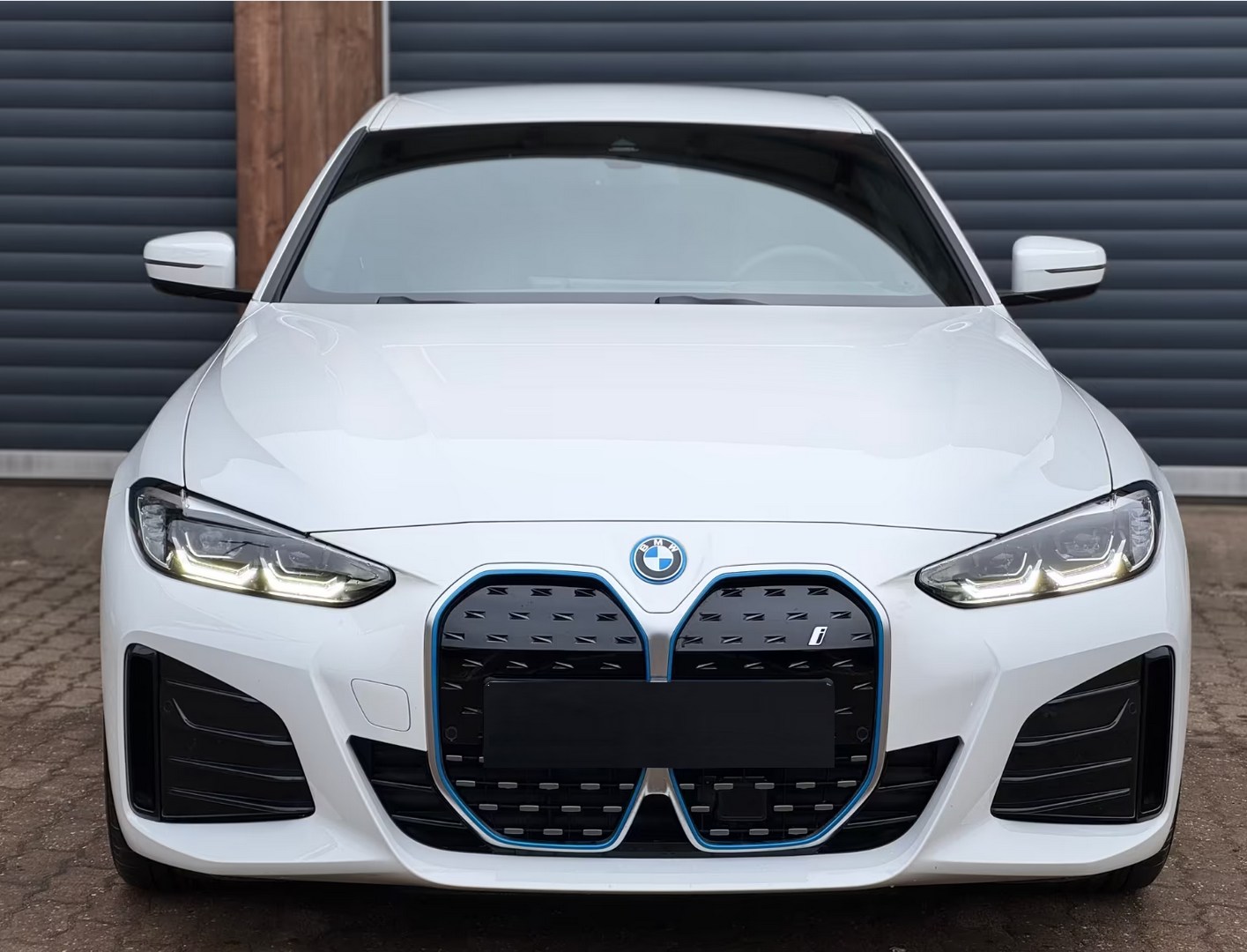 
								BMW i4 Gran Coupé 35e M Sport – Elektro full									