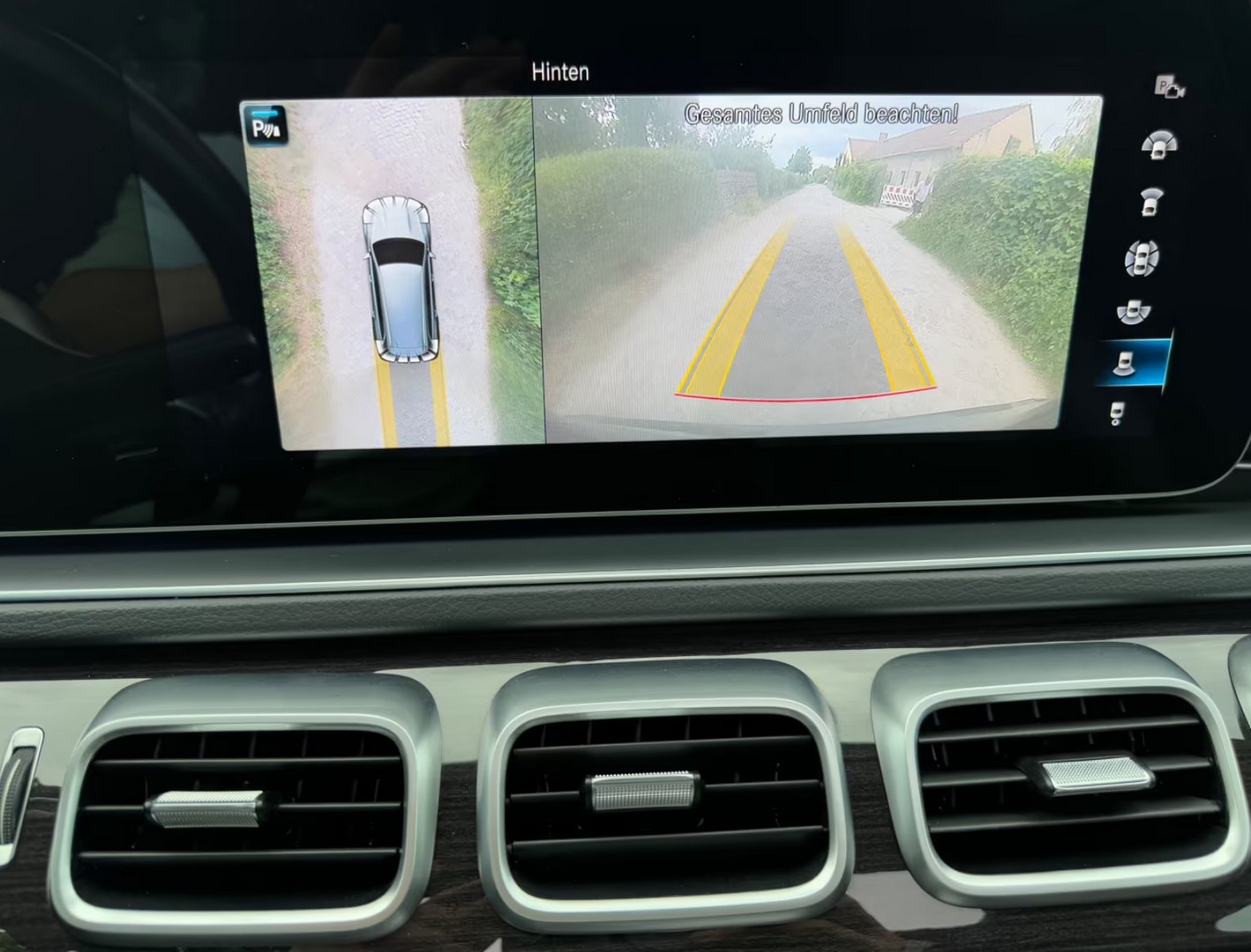 
								Mercedes-Benz GLS 400d 4MATIC full									