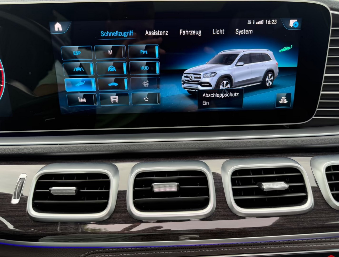 
								Mercedes-Benz GLS 400d 4MATIC full									